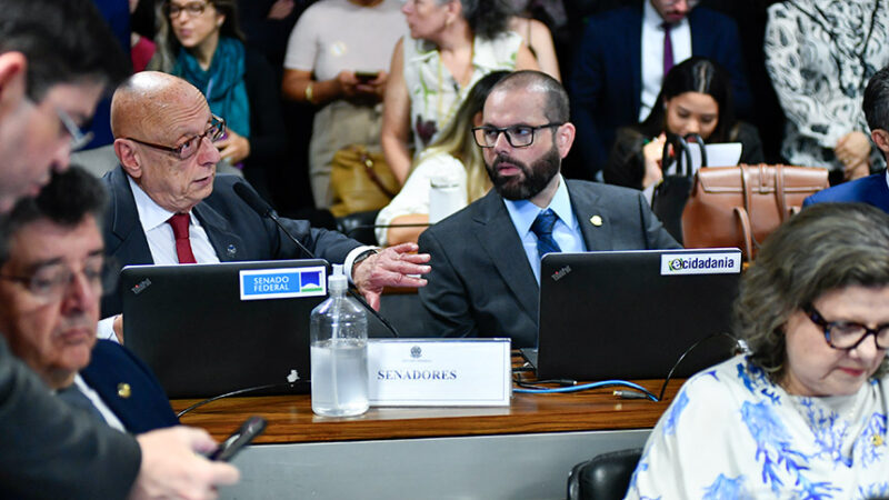 Descarbonização do transporte marítimo será tema de audiência pública na CI — Senado Notícias