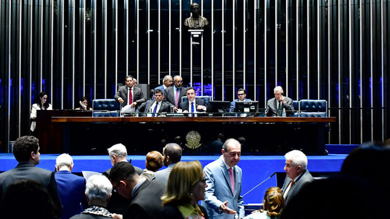 Suspensão da plataforma X gera debate em Plenário — Senado Notícias