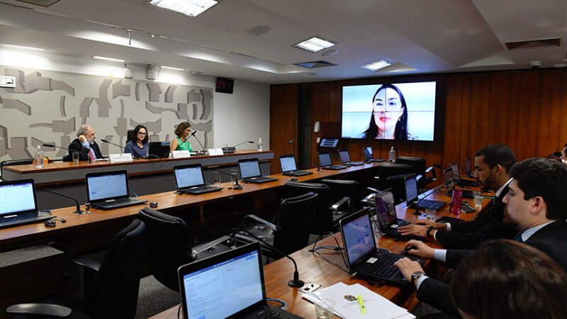 País engatinha no tratamento do transtorno alimentar, mostra debate — Senado Notícias