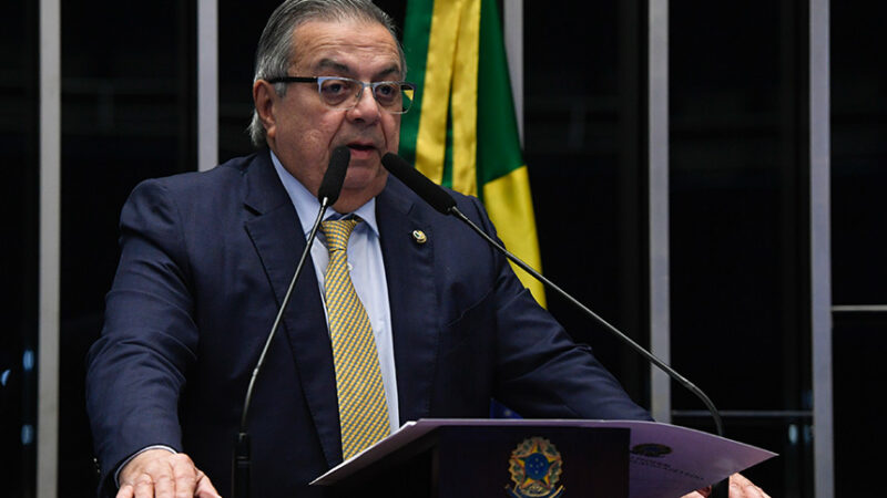 Flavio Azevedo defende continuidade de banco genético de coco no Brasil — Senado Notícias