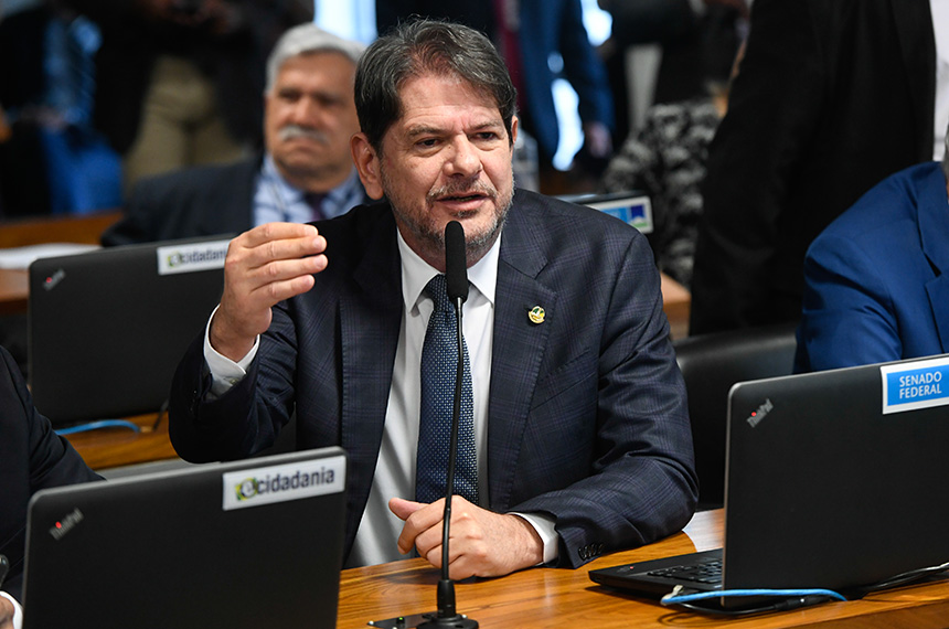 CCJ analisa estímulo ao desenvolvimento industrial e inovação na saúde — Senado Notícias