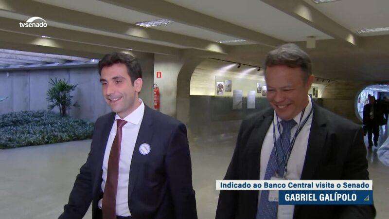 Indicado para o BC, Gabriel Galípolo visita senadores — Senado Notícias