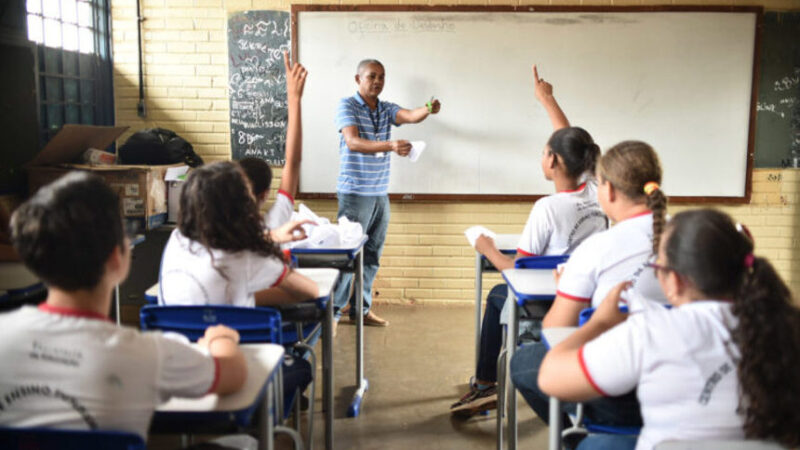 Comissão de Educação vota Lei de Responsabilidade Educacional — Senado Notícias