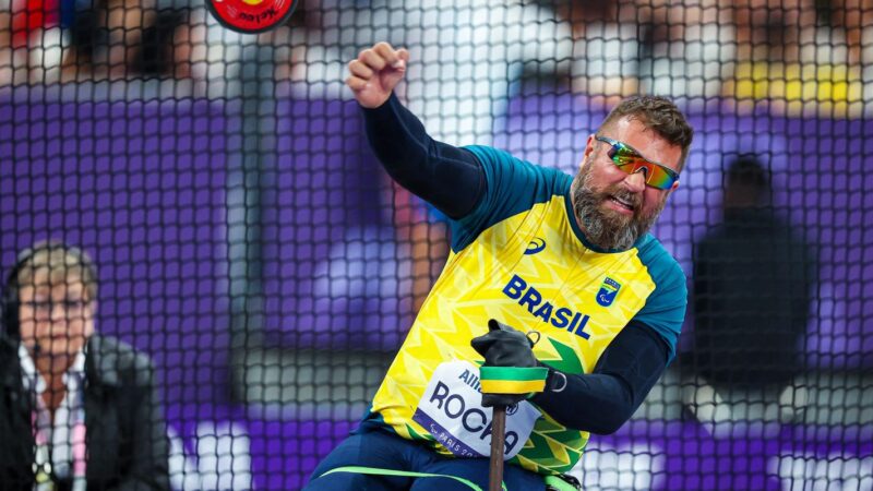 Bronze de André Rocha no lançamento de disco é medalha 400 do Brasil