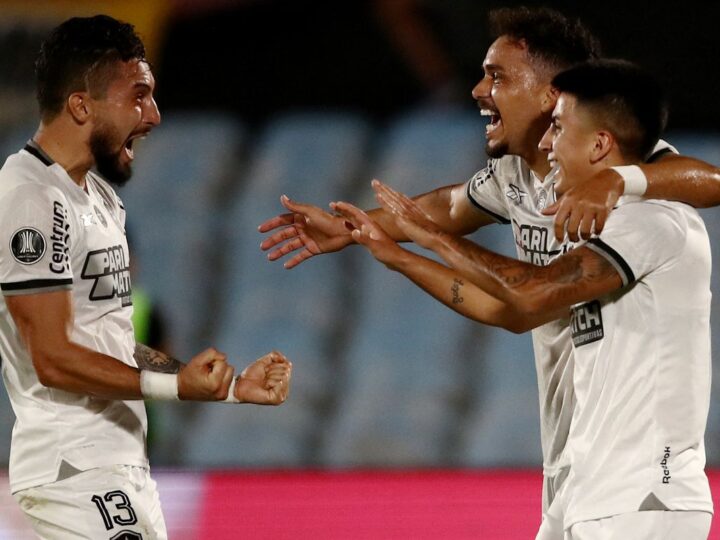 Botafogo avança e faz final da Libertadores com o Atlético-MG