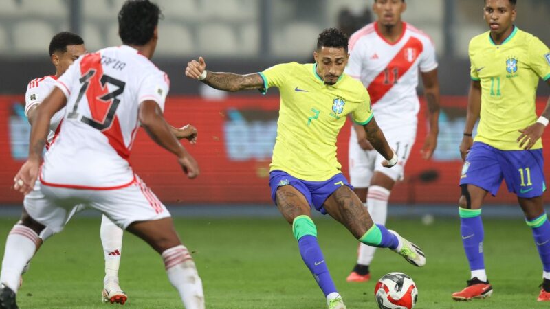 Brasil enfrenta seleção peruana em Brasília pelas Eliminatórias