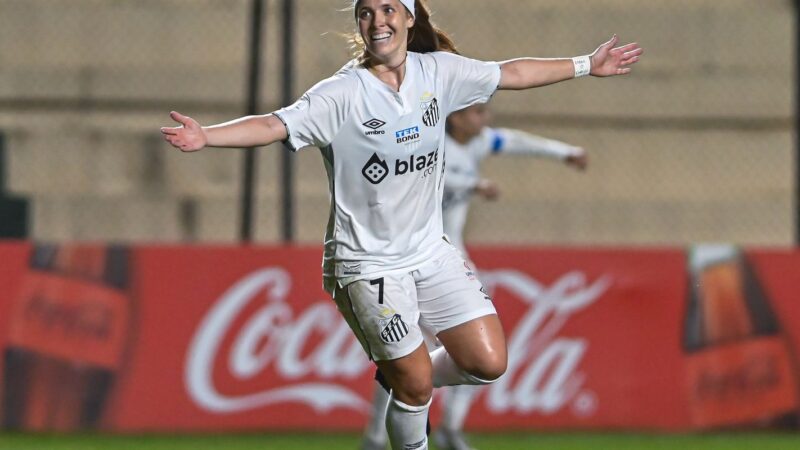 Libertadores feminina chega às quartas com Corinthians e Santos