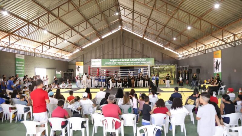 CAMPEONATO INTERNO E PREMIAÇÃO DE ALUNOS E ATLETAS MOVIMENTAM O CENTRO DE TREINAMENTO DE ARTES MARCIAIS EM VALPARAÍSO