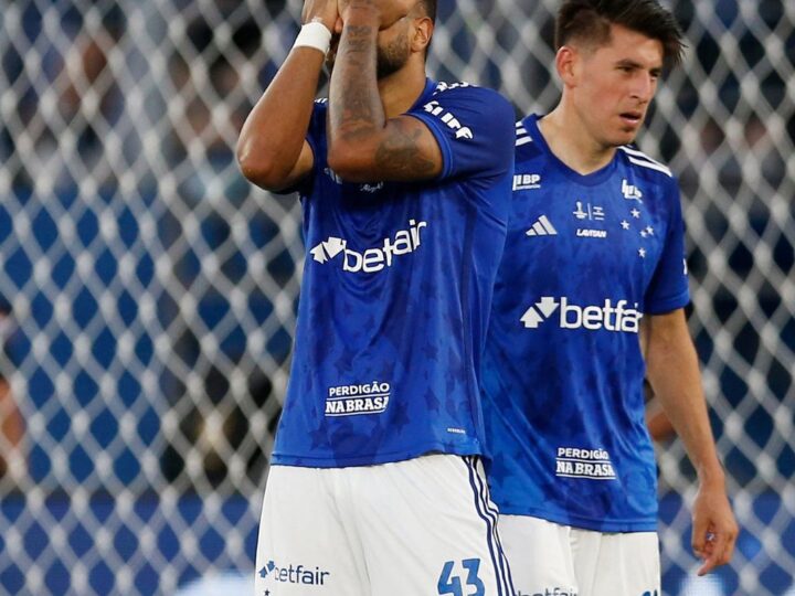 Cruzeiro é vice-campeão sul-americano após levar 3 a 1 do Racing