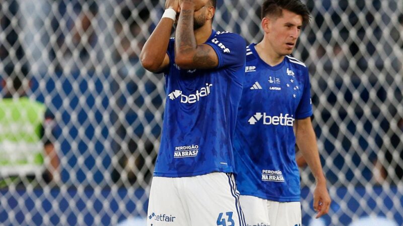 Cruzeiro é vice-campeão sul-americano após levar 3 a 1 do Racing