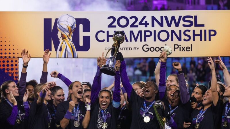 Marta é campeã com Orlando Pride na liga feminina de futebol nos EUA